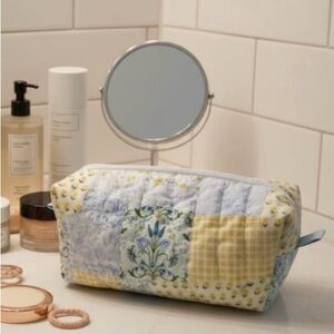 Floral Quilted Patchwork Cosmetic Bag